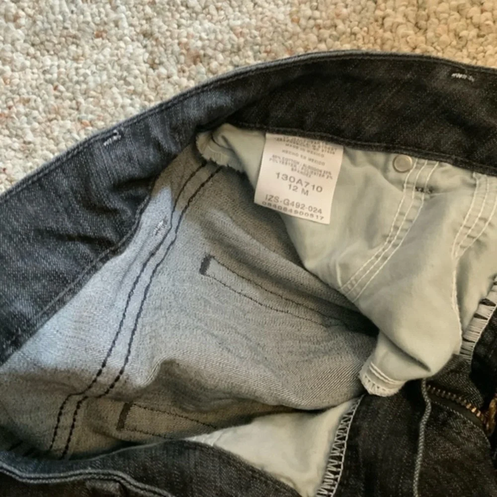 LEE RIDER - Picture 3 of 10